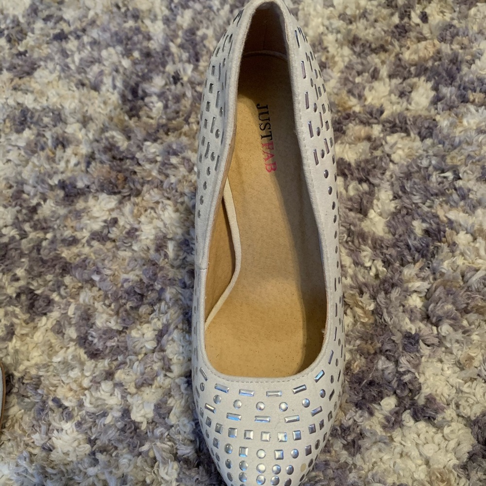 Heels - Picture 4 of 6
